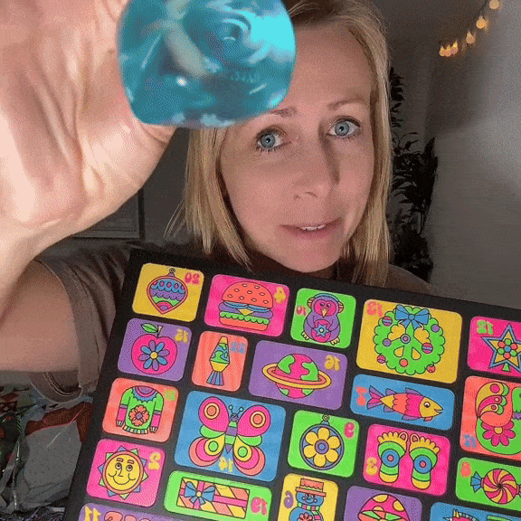 MerrySqueeze™ — de adventskalender vol met 24 mini fidget- en squishy-speeltjes
